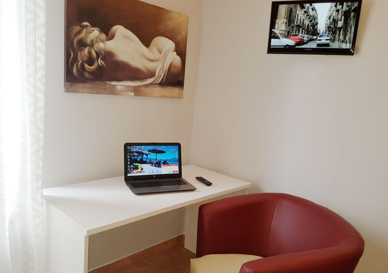Cristal Rooms Piacenza Exterior photo