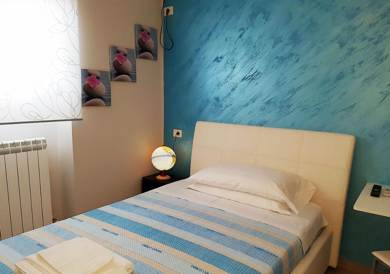 Cristal Rooms Piacenza Exterior photo